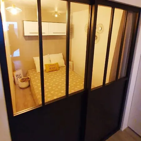 Cosy T2 Refait A Neuf Climatise, Vue Avec Terrasse Et Jardin, Wifi Piscine Tennis Et Parking Apartamento Sète