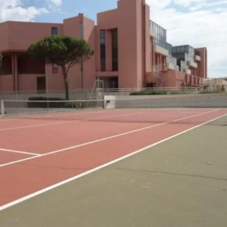 Cosy T2 Refait A Neuf Climatise, Vue Avec Terrasse Et Jardin, Wifi Piscine Tennis Et Parking * سُت