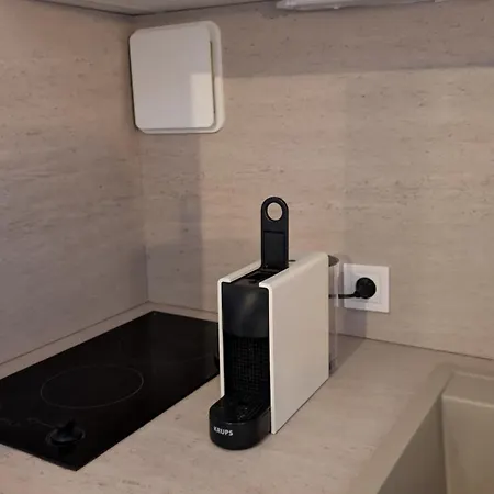 Cosy T2 Refait A Neuf Climatise, Vue Avec Terrasse Et Jardin, Wifi Piscine Tennis Et Parking شقة سُت