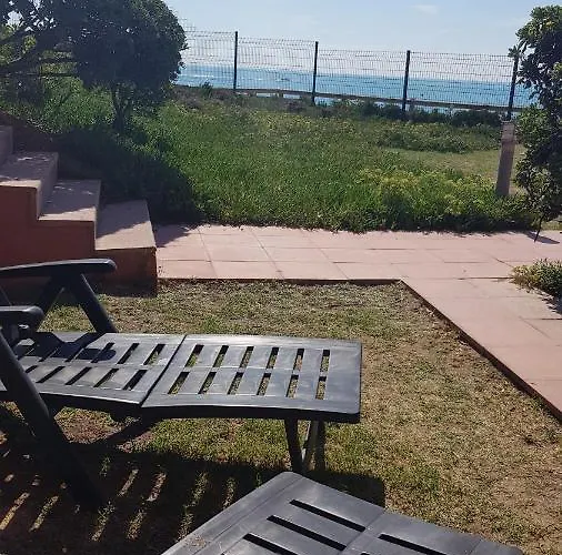 Cosy T2 Refait A Neuf Climatise, Vue Avec Terrasse Et Jardin, Wifi Piscine Tennis Et Parking *