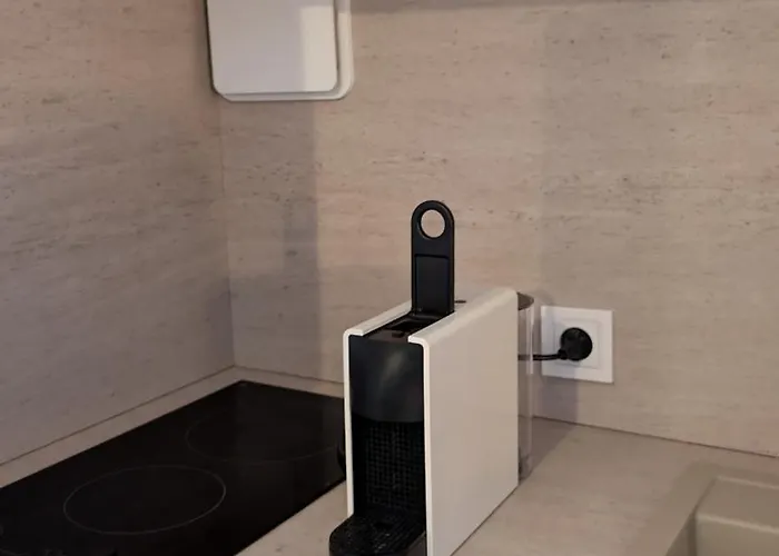 Cosy T2 Refait A Neuf Climatise, Vue Avec Terrasse Et Jardin, Wifi Piscine Tennis Et Parking Apartment Sete